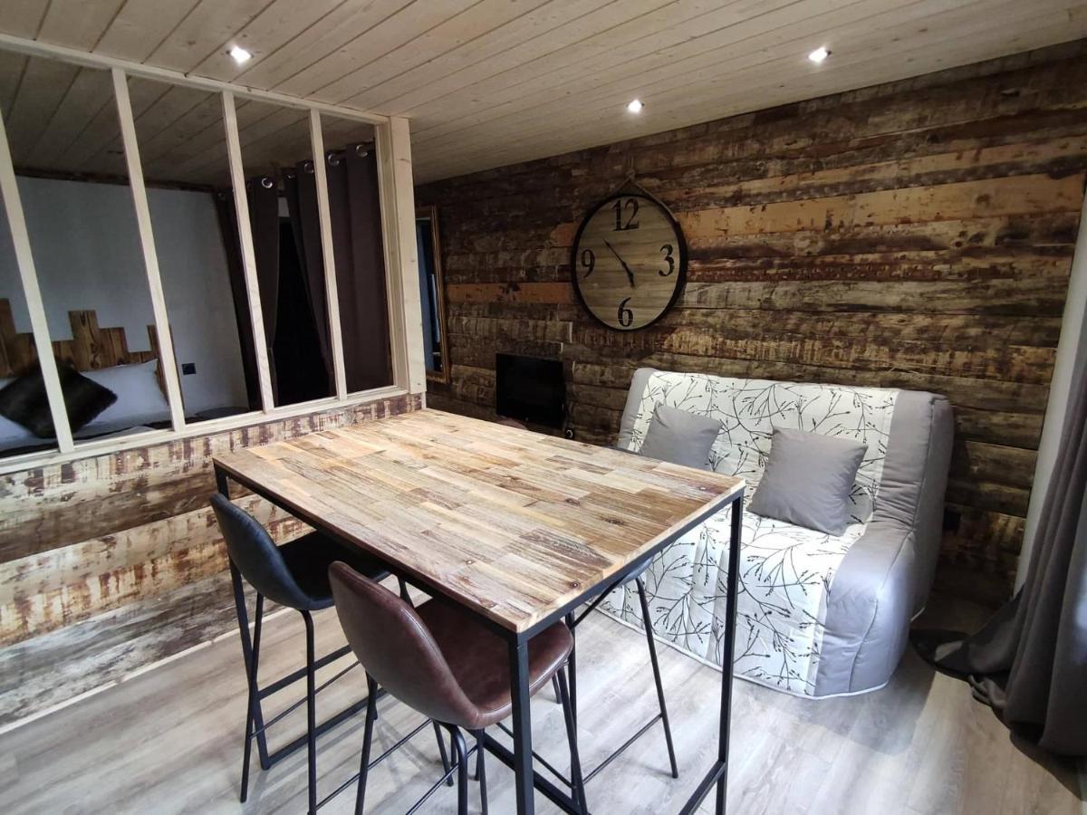 La Darbella - Style Chalet De Montagne Dole Eksteriør billede