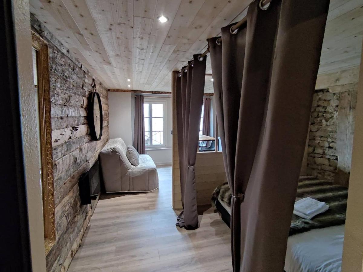 La Darbella - Style Chalet De Montagne Dole Eksteriør billede
